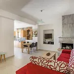 Villa Elly