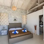 Villa Elly Stoupa