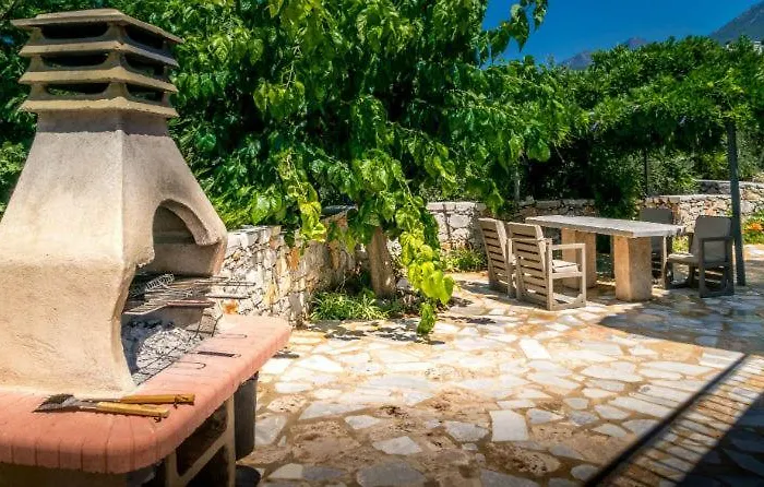 Villa Elly